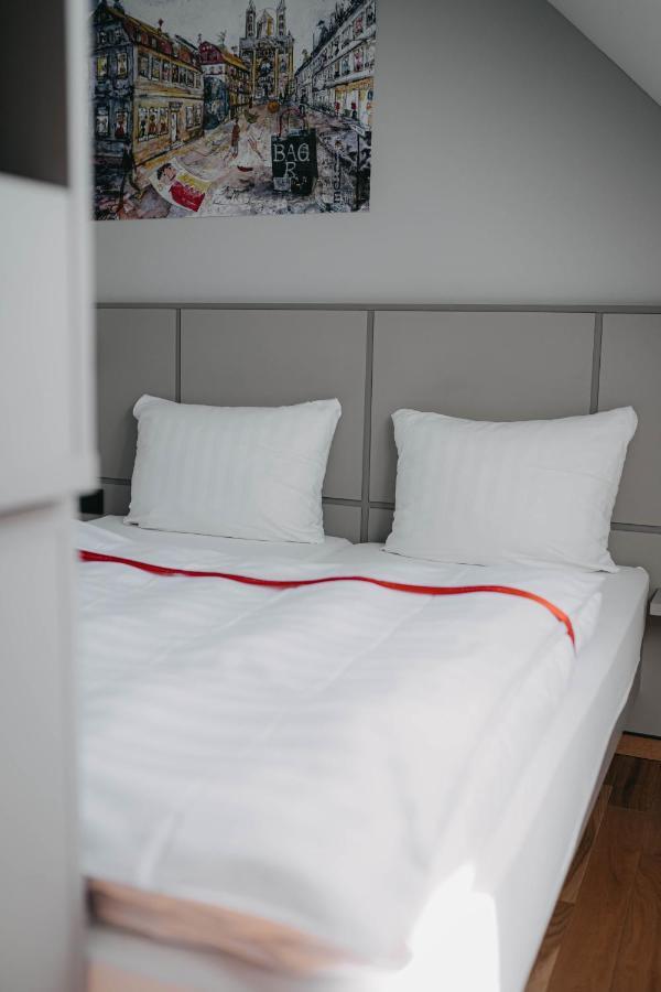 Hotel Maximilian Spira Zewnętrze zdjęcie